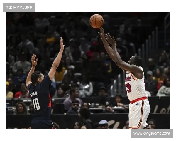 3月26日NBA常规赛:勇士客场挑战热火,最终86-112落败 3月26日NBA常规赛:勇士客场挑战热火,最终86-112落败